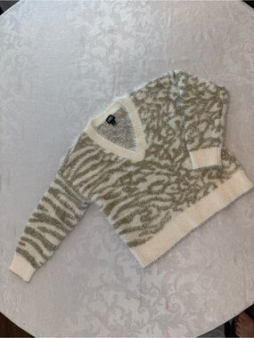 INC International Concepts Cream and Olive Animal-Print V-Neck Sweater